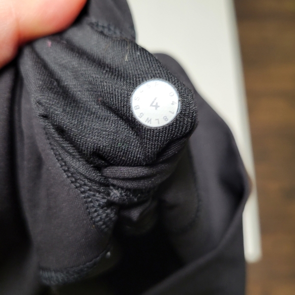 Lululemon Wunder Under Mix & Mesh Black Luxtreme Leggings Size 4 - Picture 8 of 8